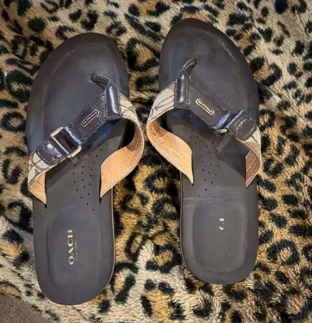 Coach thong wedge